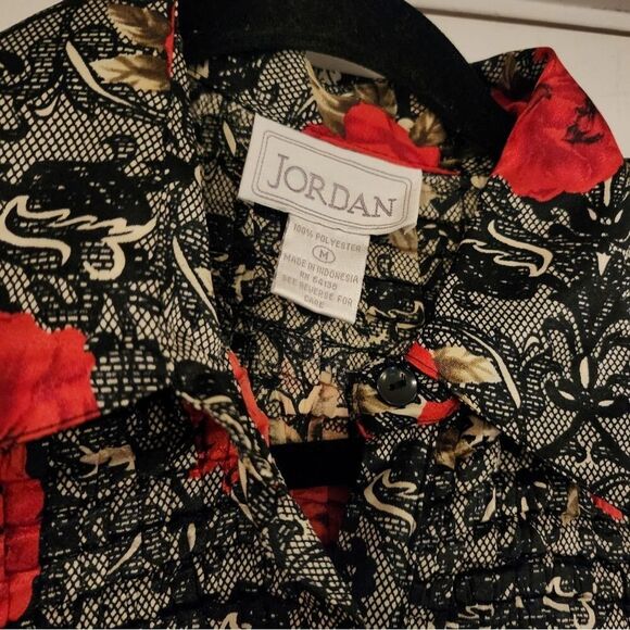 NWT Jordan black, white, and red floral button up blouse with sheer sleeves - Picture 2 of 7
